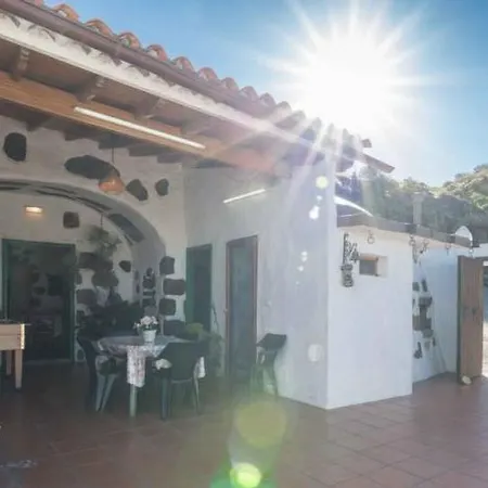 Holiday home Holiday Cueva Rural El Caidero Artenara